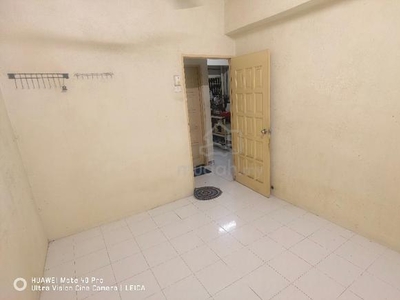 Room for Rent at Jambul View Apartment
