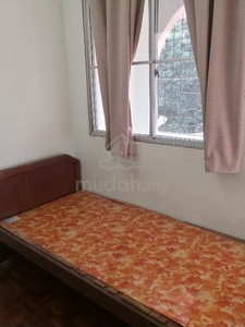 Room For Rent at Lintas,Luyang
