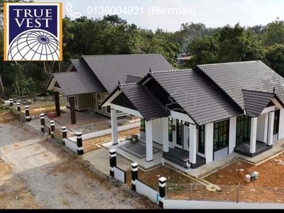 Rumah banglo baru di Ajil, Terengganu