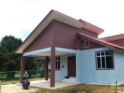 Rumah Banglo Di Chetok, Pasir Mas Kelantan.