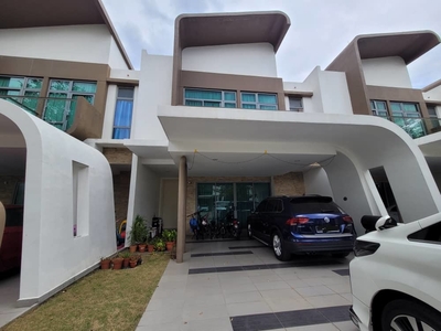 SEG Partly Furnished 2Storey | Tight Security