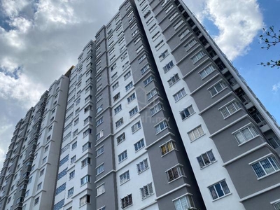 Shah Alam Apartment Beside Kesas hwy DIRECT OWNER