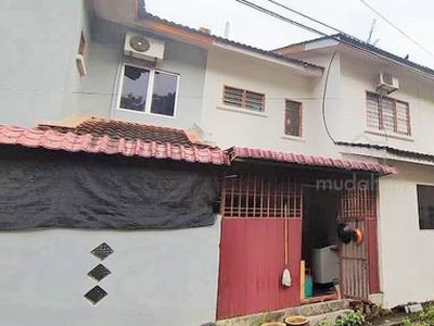 Skudai, Jalan Bakti, Mutiara Rini,1.5 Storey ,renovated,full loan,.