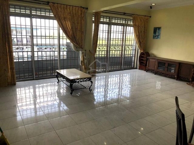Sri Akasia Penthouse Apartment at Tampoi Indah beside perling highway