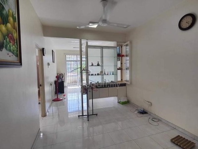 Sri Mekar 2 Apartment Partially Furnished For Rent
