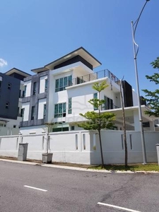 Suria Villa 3 Storey Semi-D at Bandar Sungai Long FOR SALE! BRAND NEW!