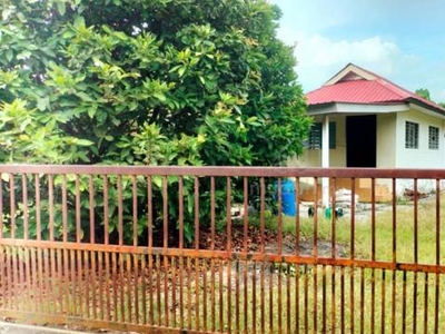 Tanah Kebun Berserta Rumah Rehat Di Kg Tok Latah Jitra Kedah