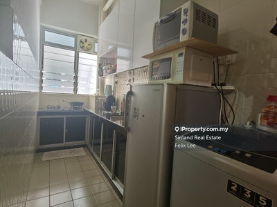 2 Carpark/ Kitchen Cabinet/ Mid Floor