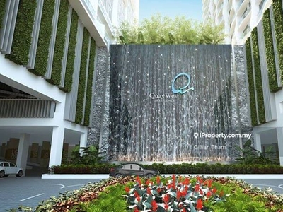 Quaywest Residence 1470sf with private lift ,Near Queensbay Mall