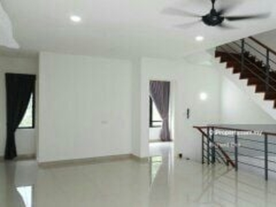 Well Maintained Sunway Eastwood 3 Storey Terrace House Taman Equine