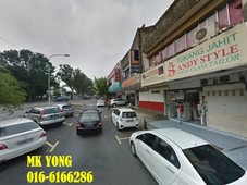 Renovated Ground Floor Retail Shop for RENT in Damansara Jaya, Petaling Jaya. Near KDU College & Atria Shopping Mall