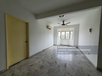 Aman Puri Apartment (Freehold & Corner Unit) For Sale