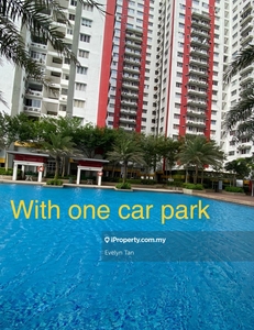 Freehold with one car park walking distance to Lrt below shopping mall