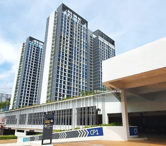 Lakefront Residence Cyberjaya Condominium Dual-key Freehold for Sale!