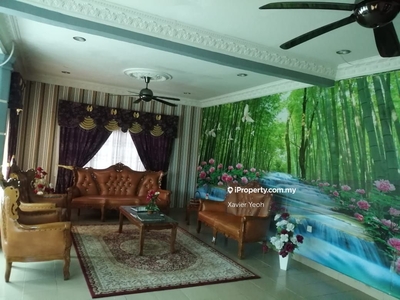 Nice renovated Bungalow house in Bandar Tenggara, Kulai