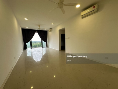 The Raffles Suite @ Sutera Utama Good Condition High Floor Apartment