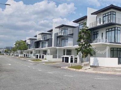 Freehold 3 Storey Semi D Senna Residence Presint 12 Putrajaya