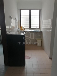 Private Middle Room In Flat Bukit Puchong Fully Furnished & Free Bills