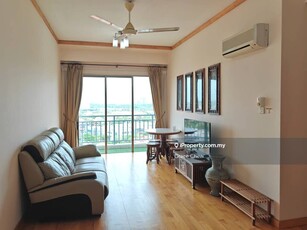3 Bedrooms Apartment at Molek Pine 1 @ Taman Molek for rent