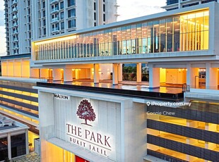 Modern Lifestyle in Perfect Location @ Pavilion Bukit Jalil City, KL.