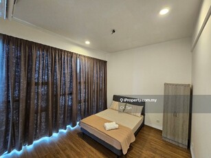 Penthouse zeta one south room for rent