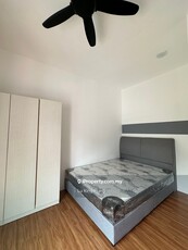 Ucsi residence 2 Balcony room for rent