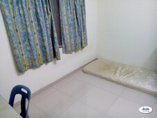 Single Room at Section 17, Walking distance to Jaya One & Columbia Hospital