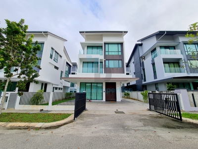 3 Storey Bungalow One Alam Jaya Residences