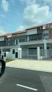 B.I.G Double Storey for SALE @ Setia Alam RM668K ONLY !!
