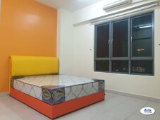 Medium Room C/W Bed For Rent, Dalamanda Condo (Near Maluri LRT/MRT Station) (Walking Distance to Sunway Velocity & AEON Maluri)