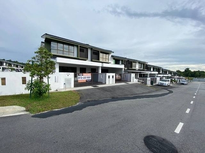 [Corner Lot] Double Storey Terrace Taman Saujana Sekata Villa Sg Merab, Bangi (Berdekatan Dengan Putrajaya)
