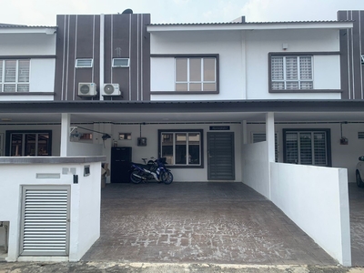 Fully Furnished 2 Storey Terrace Irama Perdana Bandar Puncak Alam Complete With Aircond