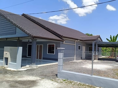 [HOT]Nice Condition Renovated 1stry Semi-D with Big Land for rent at Taman Bukit Kapar, Kapar, Selangor