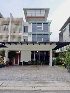 (Flexi Book+FULLY RENOVATED+Nice Unit)3 Storey Jacaranda Garden Residence Cyberjaya