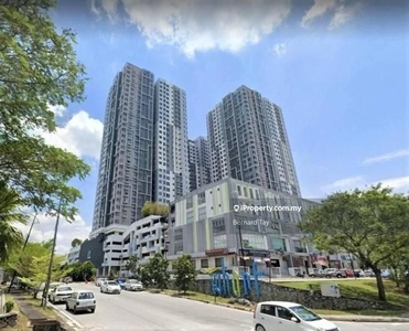 Apartment 3 Rooms Condo LRT The Wharf Residence Puchong For Sale