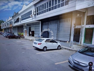 Bandar Bukit Puchong 1. 5 Storey Terrace Factory For Sale