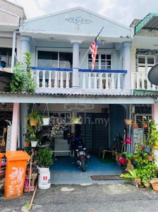 MURAH Cantik BERBALOI Double Storey House di Kampung Melayu Ampang