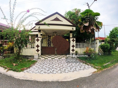Corner Unit - Single Storey Kg Raja Uda, Port Klang