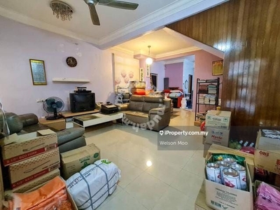 Double Storey Terrace House @ End Lot @ Renovated @ Freehold
