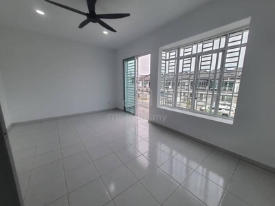 [ New Unit ] 2sty House , Taman Scientex Kundang , Rawang For Rent