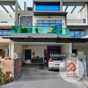 Taman Putra Pogun / Three Storey Terrace / Full Furnished / Penampang