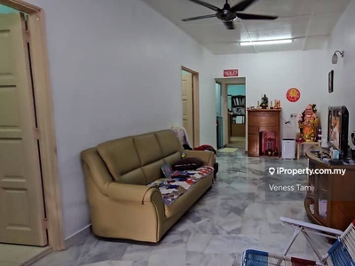 Well maintained Freehold 3r2b Many units available in Cheras.