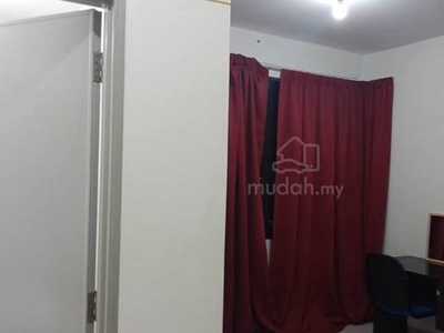 Well maintained master room in Unipark Condo, Kajang