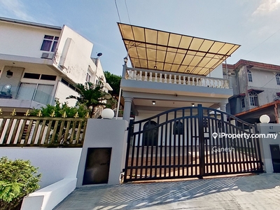 Exclusive -Magnificent 6 Bedroom, 3-storey, Freehold Semi-D in Kajang