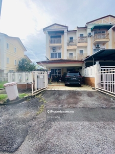 Freehold End Lot 2.5 Storey Terrace at Senawang for Sale