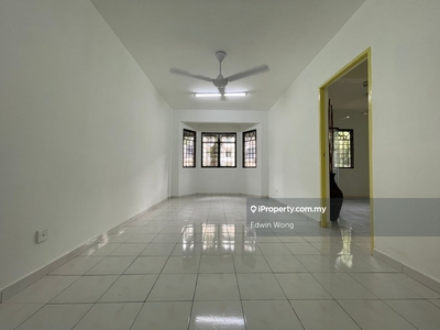 Impian Apartment Damansara Damai Ground Floor