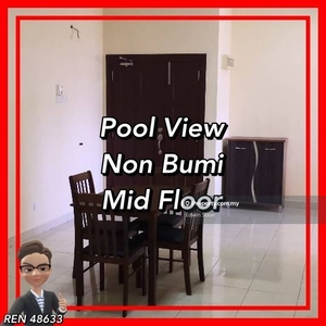 Non bumi / Pool view / Mid Floor