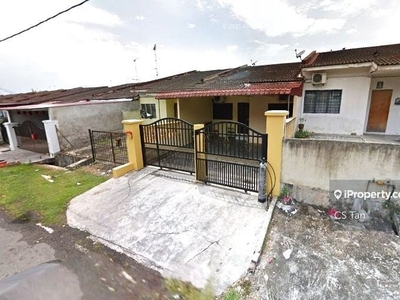Senai Jaya Single Storey Terrace House, Well Condition