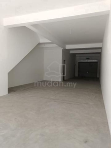 2 Adjoining 3 storey Shop (Facing MainRoad) for rent in shah Alam