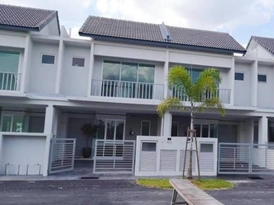 [100% Full Loan ] 22x75 Freehold Double Storey SuperLink 0% DownPayment CashBack 12K